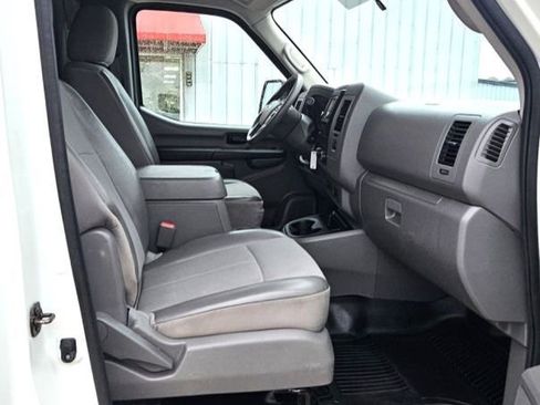 Used 2016 Nissan NV 2500 SL w/ Technology Package image 15