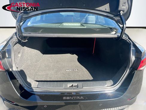 Used 2024 Nissan Sentra SV image 33