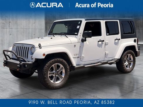 Used 2018 Jeep Wrangler Unlimited Sahara w/ Connectivity Group AWD/4WD image 1
