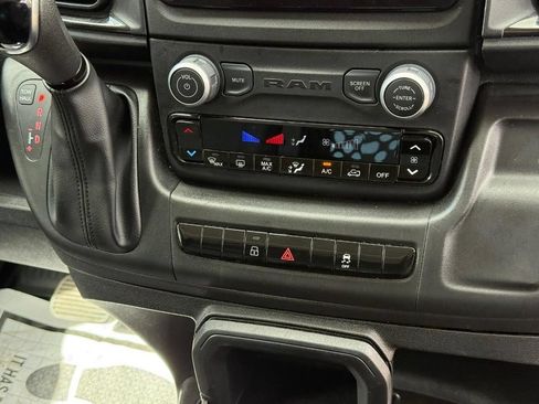 Used 2025 RAM ProMaster 2500 w/ U-Haul Equipment Group FWD image 10