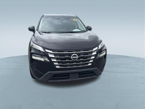 Used 2024 Nissan Rogue SV FWD image 2