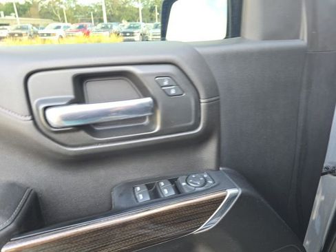 Used 2019 Chevrolet Silverado 1500 LT Trail Boss image 11