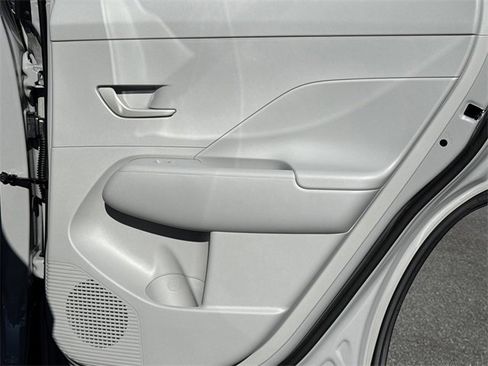 New 2026 Hyundai Kona SE image 16