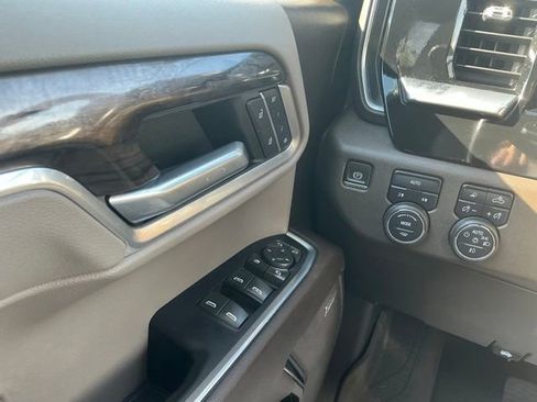 Used 2023 Chevrolet Silverado 1500 LTZ w/ LTZ Convenience Package II AWD/4WD image 25