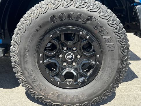 Used 2023 Ford Bronco Wildtrak AWD/4WD image 33