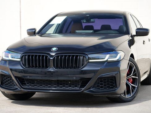 Used 2022 BMW 540i w/ M Sport Package RWD image 4