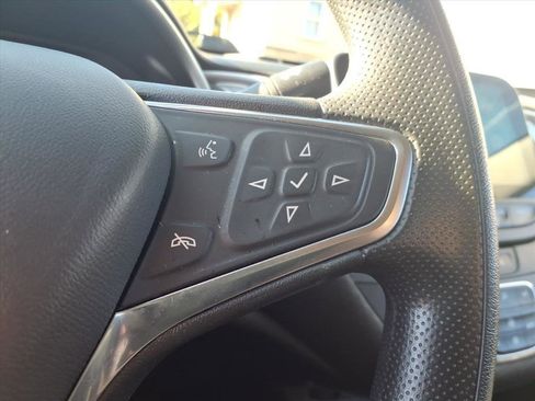 Used 2023 Chevrolet Malibu LT image 18