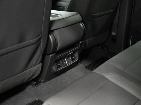 New 2026 GMC Sierra 1500 Elevation image 19