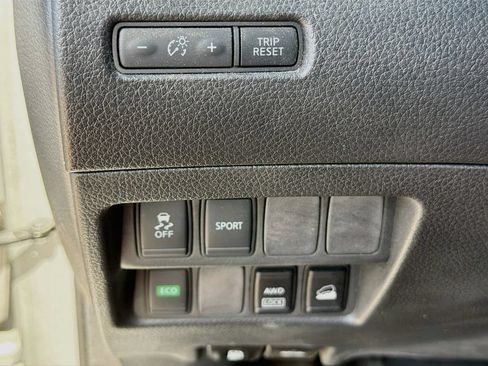 Used 2016 Nissan Rogue S w/ Appearance Package AWD/4WD image 22
