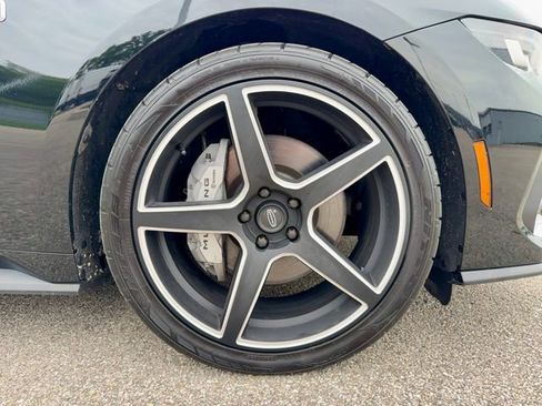 Used 2024 Ford Mustang GT RWD image 28