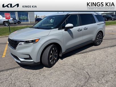 Used 2023 Kia Carnival EX