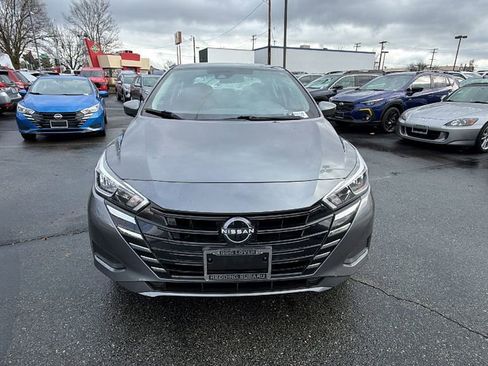 Used 2023 Nissan Versa SV image 8