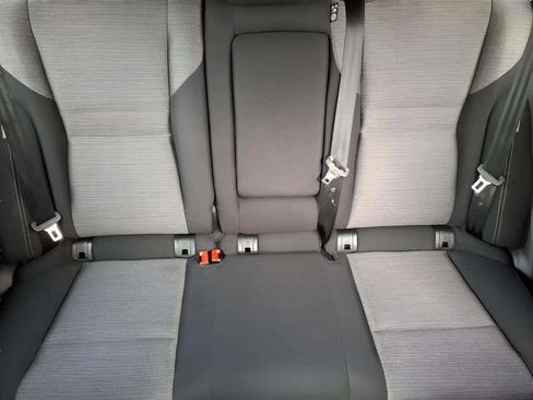 Used 2023 Nissan Rogue SV image 17