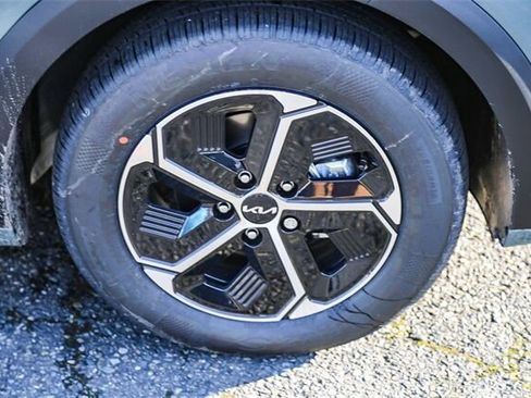New 2025 Kia Niro EX w/ EX Cold Weather Package image 12