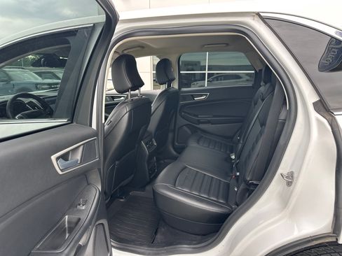 Used 2023 Ford Edge SEL w/ Convenience Package AWD/4WD image 7