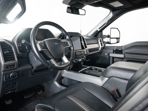 Used 2022 Ford F250 Platinum w/ Tremor Off-Road Package image 12