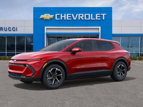 New 2026 Chevrolet Equinox EV LT image 2