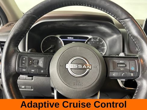 Used 2023 Nissan Rogue SL AWD/4WD image 16