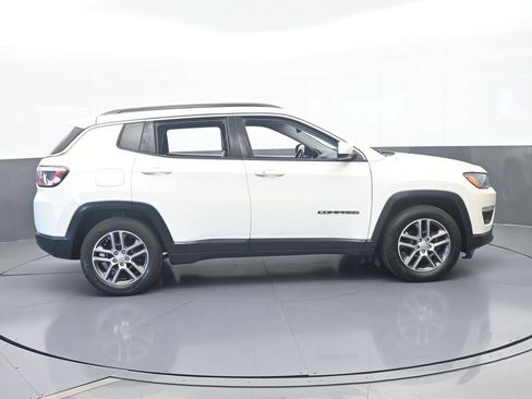 Used 2020 Jeep Compass Latitude FWD image 7