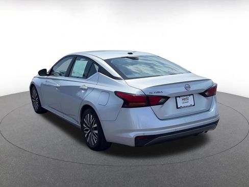 Used 2026 Nissan Altima 2.5 SV FWD image 10