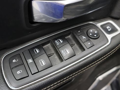 Used 2019 RAM 3500 Laramie AWD/4WD image 42