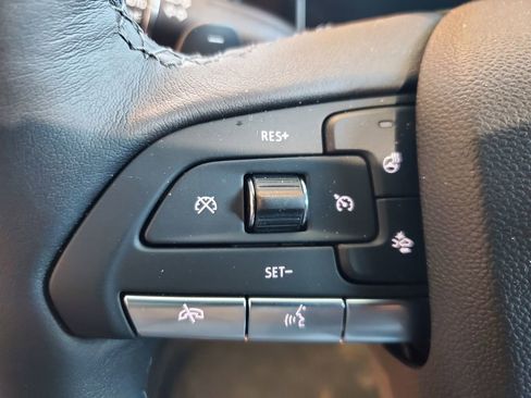 Used 2025 Cadillac CT4 Premium Luxury image 22