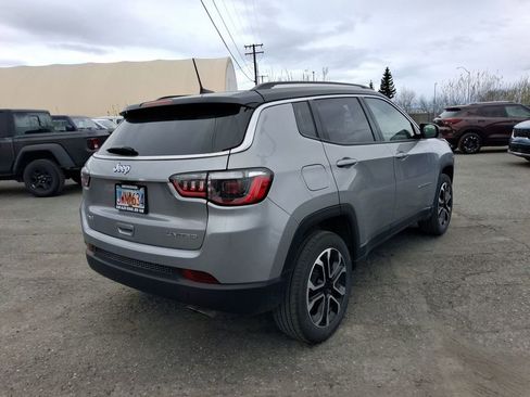 Certified 2022 Jeep Compass Limited AWD/4WD image 8