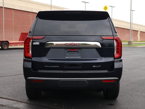 Used 2024 GMC Yukon SLT w/ SLT Premium Package AWD/4WD image 34
