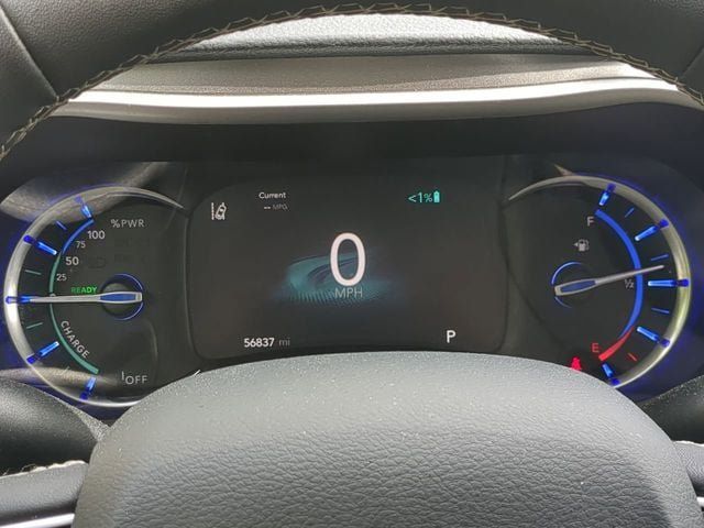 Used 2024 Chrysler Pacifica Limited FWD image 26