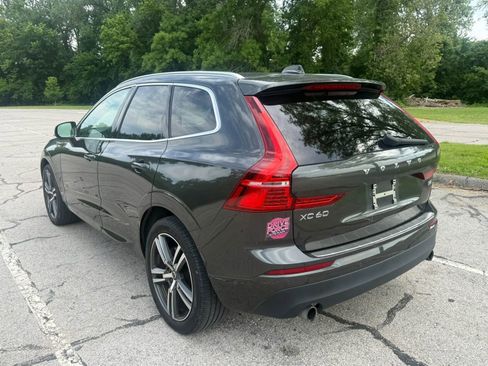 Used 2018 Volvo XC60 T5 Momentum w/ Vision Package AWD/4WD image 7