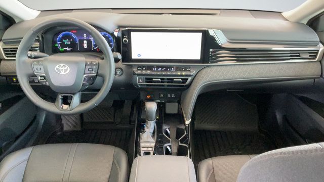 Used 2026 Toyota Camry XLE FWD image 9