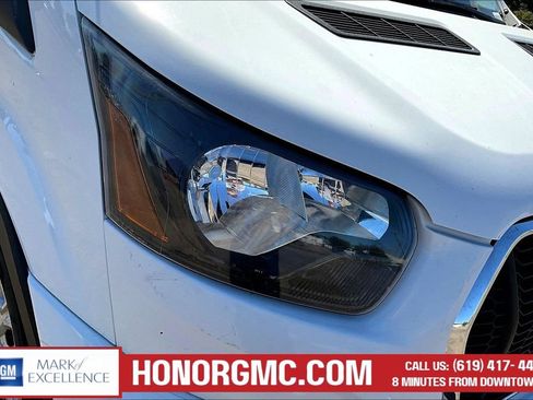 Used 2024 Ford Transit 350 XLT RWD image 27