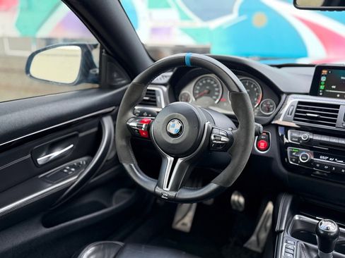Used 2017 BMW M4 Coupe image 19
