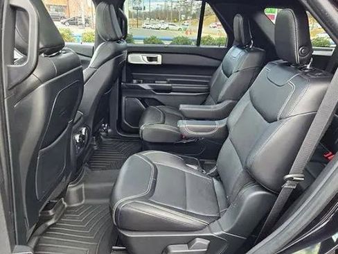 Used 2020 Ford Explorer ST w/ ST High-Performance Pack image 14
