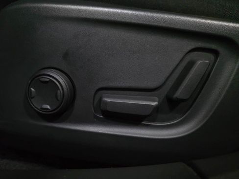 Used 2022 Polestar Polestar 2 w/ Performance Package image 27