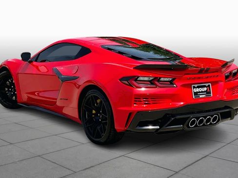 Used 2025 Chevrolet Corvette Z06 RWD image 10