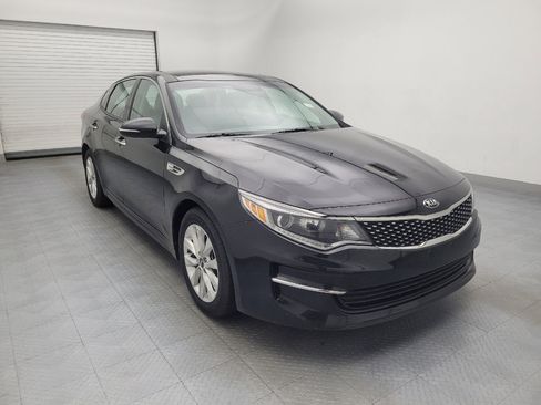 Used 2018 Kia Optima EX w/ Premium Package image 13