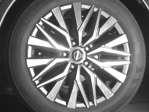 Used 2025 Nissan Altima 2.5 SV FWD image 14