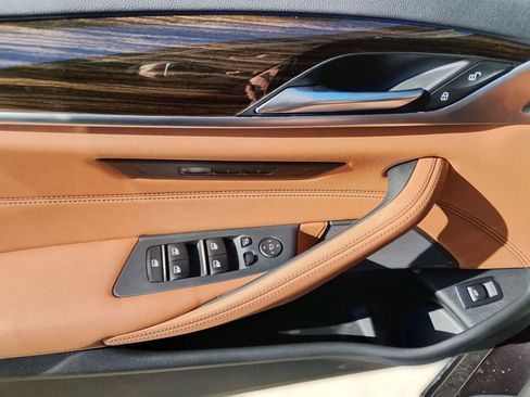 Used 2023 BMW 530i w/ M Sport Package image 17