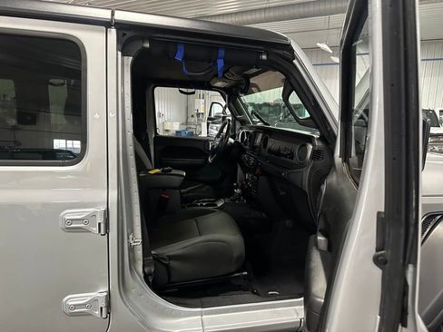 Used 2022 Jeep Wrangler Unlimited Sport image 28