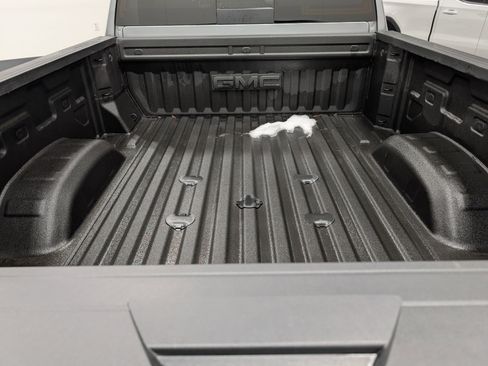 Used 2025 GMC Sierra 3500 Denali w/ Denali Reserve Package image 10