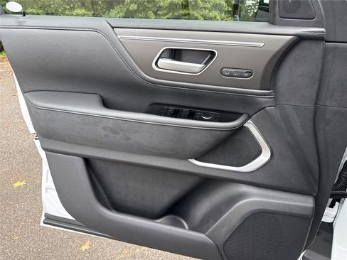 New 2026 INFINITI QX80 Luxe w/ Cargo Package image 22