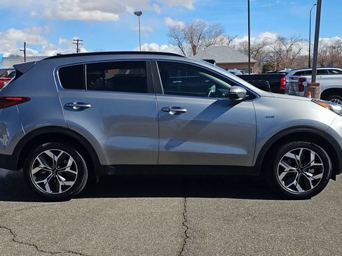 Used 2022 Kia Sportage EX AWD/4WD image 9