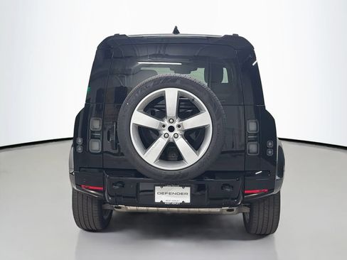 Used 2026 Land Rover Defender 110 X-Dynamic SE AWD/4WD image 10