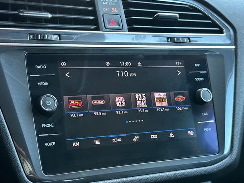 Used 2022 Volkswagen Tiguan SE image 21