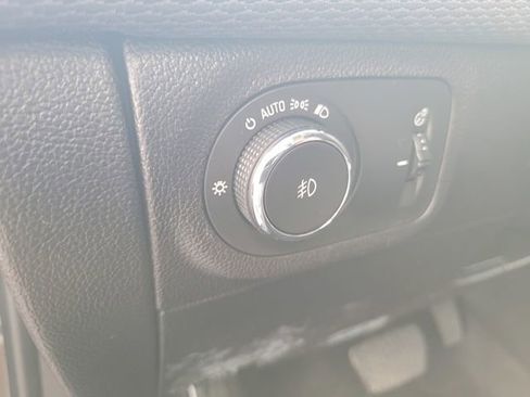 Used 2016 Chevrolet Cruze LT w/ Sun And Sound Package image 19