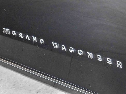 Used 2023 Jeep Grand Wagoneer Series II image 9