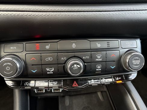 Used 2022 Dodge Durango GT image 20