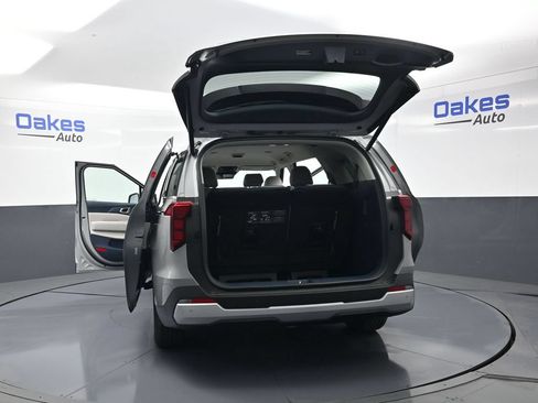 New 2026 Kia Carnival EX FWD image 56