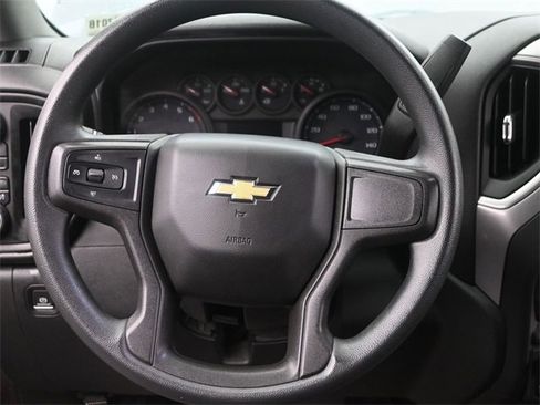 Used 2020 Chevrolet Silverado 2500 Custom w/ Custom Value Package image 28